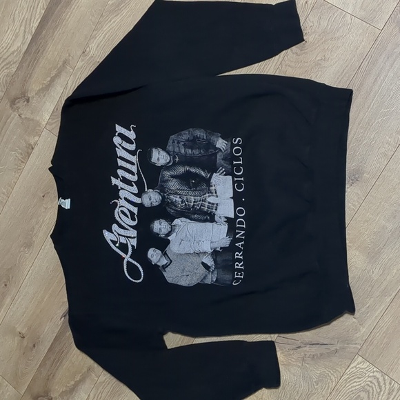 asm Tops - Aventura Cerrando ciclos tour 2024 sweatshirt Women's Size XL